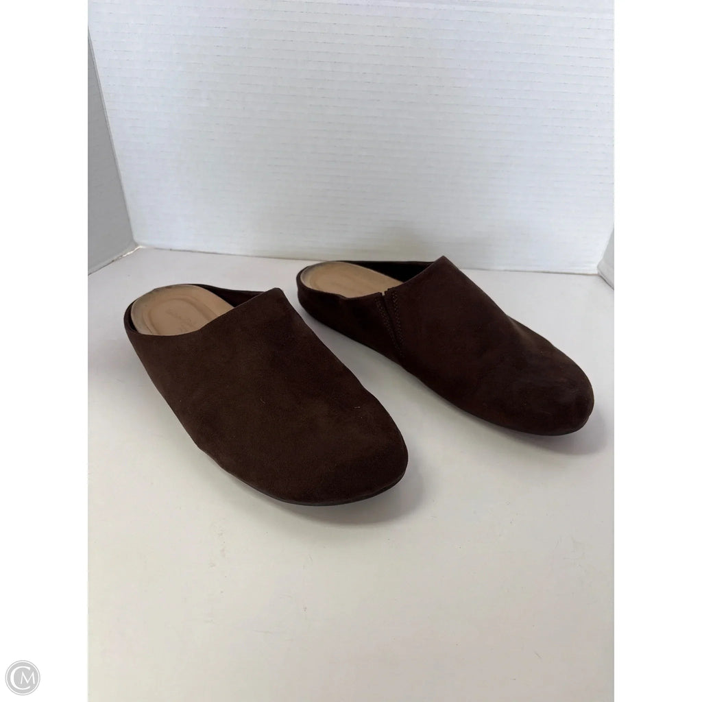 Shoes Flats By Universal Thread In Brown, Size: 8