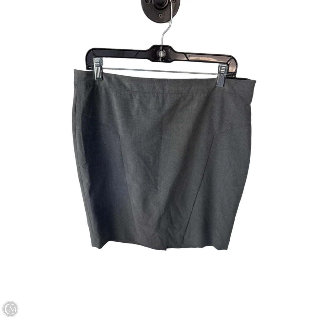 Skirt Mini & Short By Limited In Grey, Size: 12