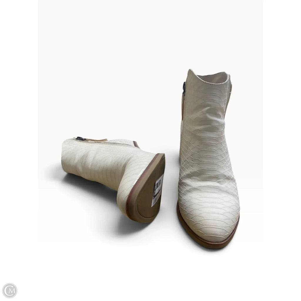Boots Ankle Heels By Mia In Cream, Size: 9