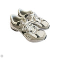 Shoes Athletic By Nike In Grey & White, Size: 6