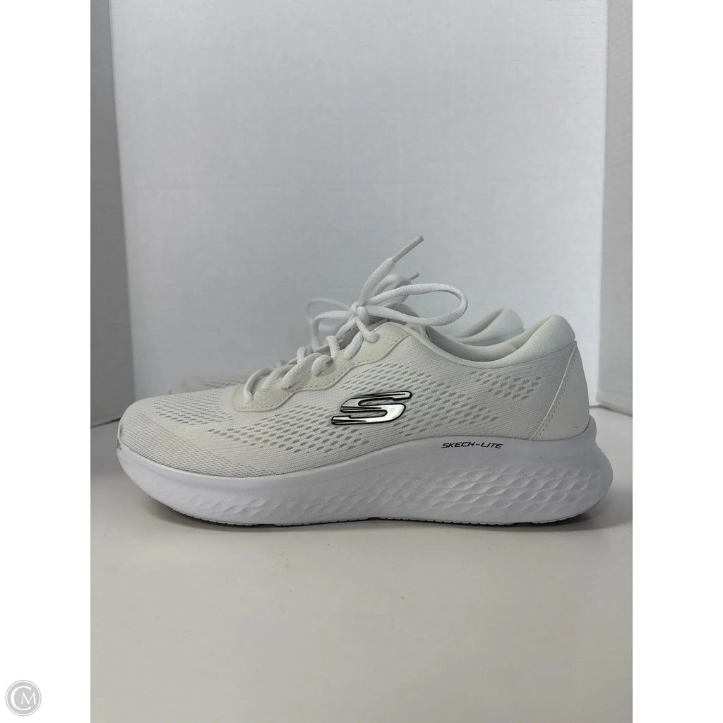Shoes Athletic By Skechers In White, Size: 9