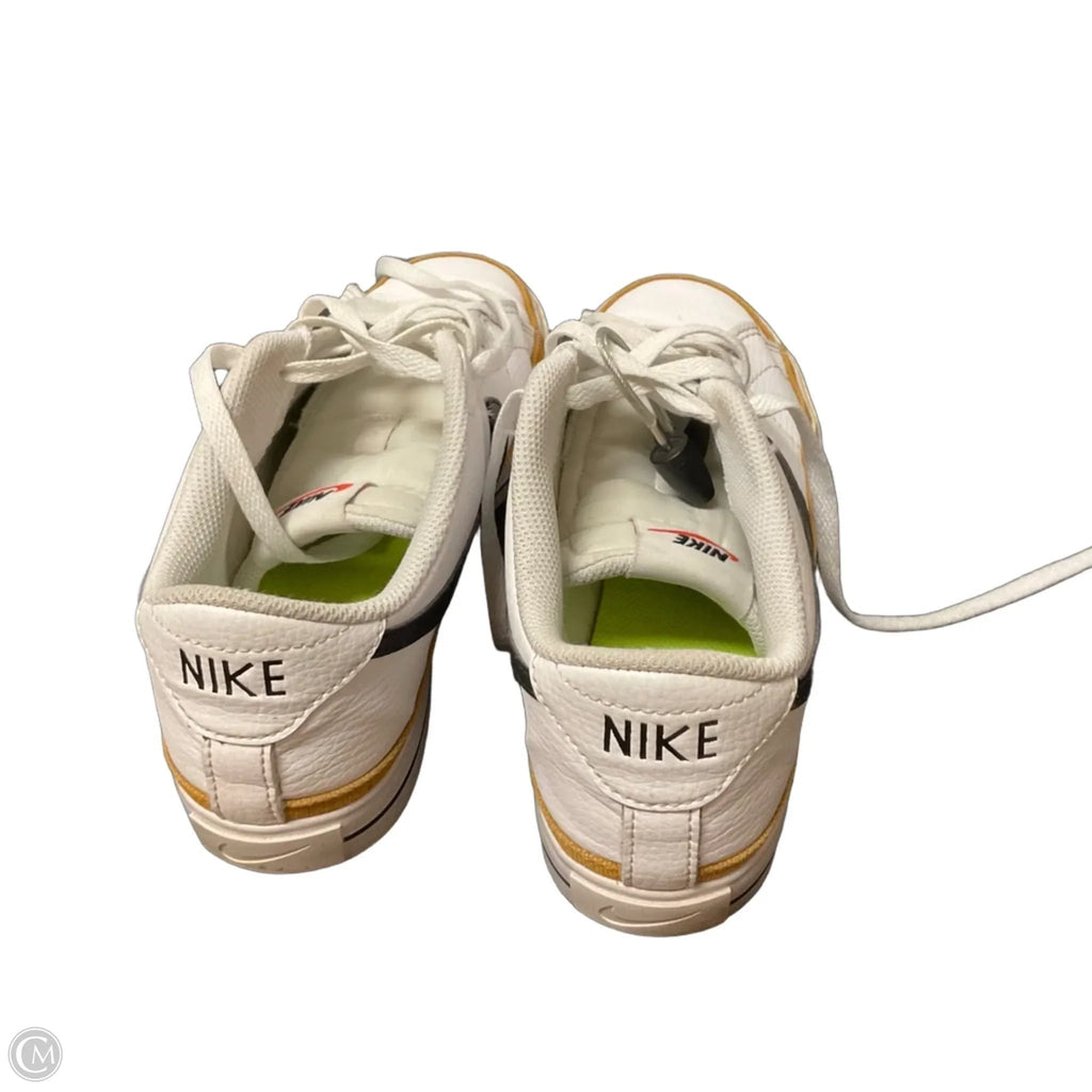 Shoes Sneakers By Nike In White, Size: 8