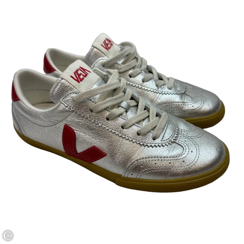 Shoes Sneakers By Veja In Silver, Size: 9