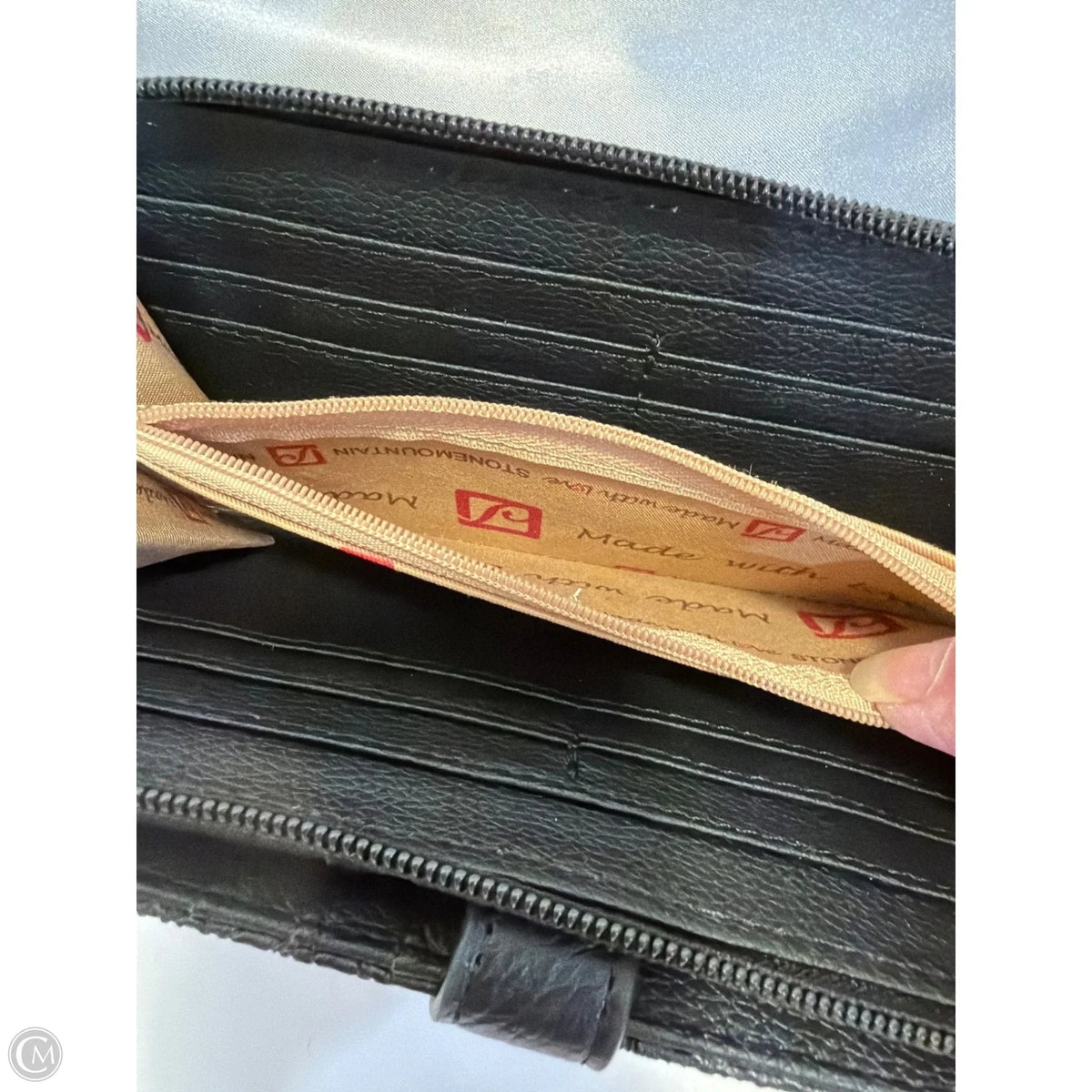 Wallet By Stone Mountain, Size: Large