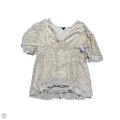 Top Short Sleeve By Torrid In Cream, Size: 3x