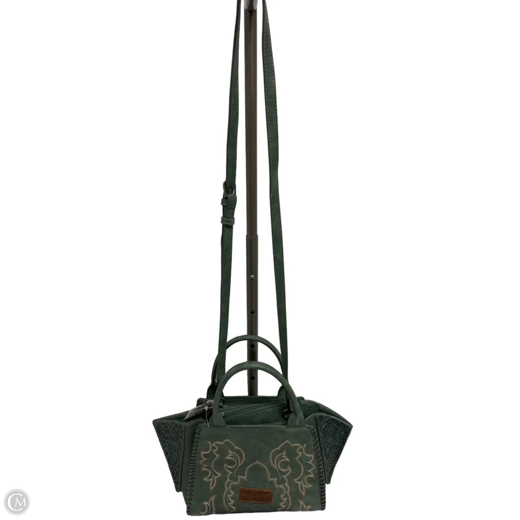 Handbag By Wrangler, Size: Medium