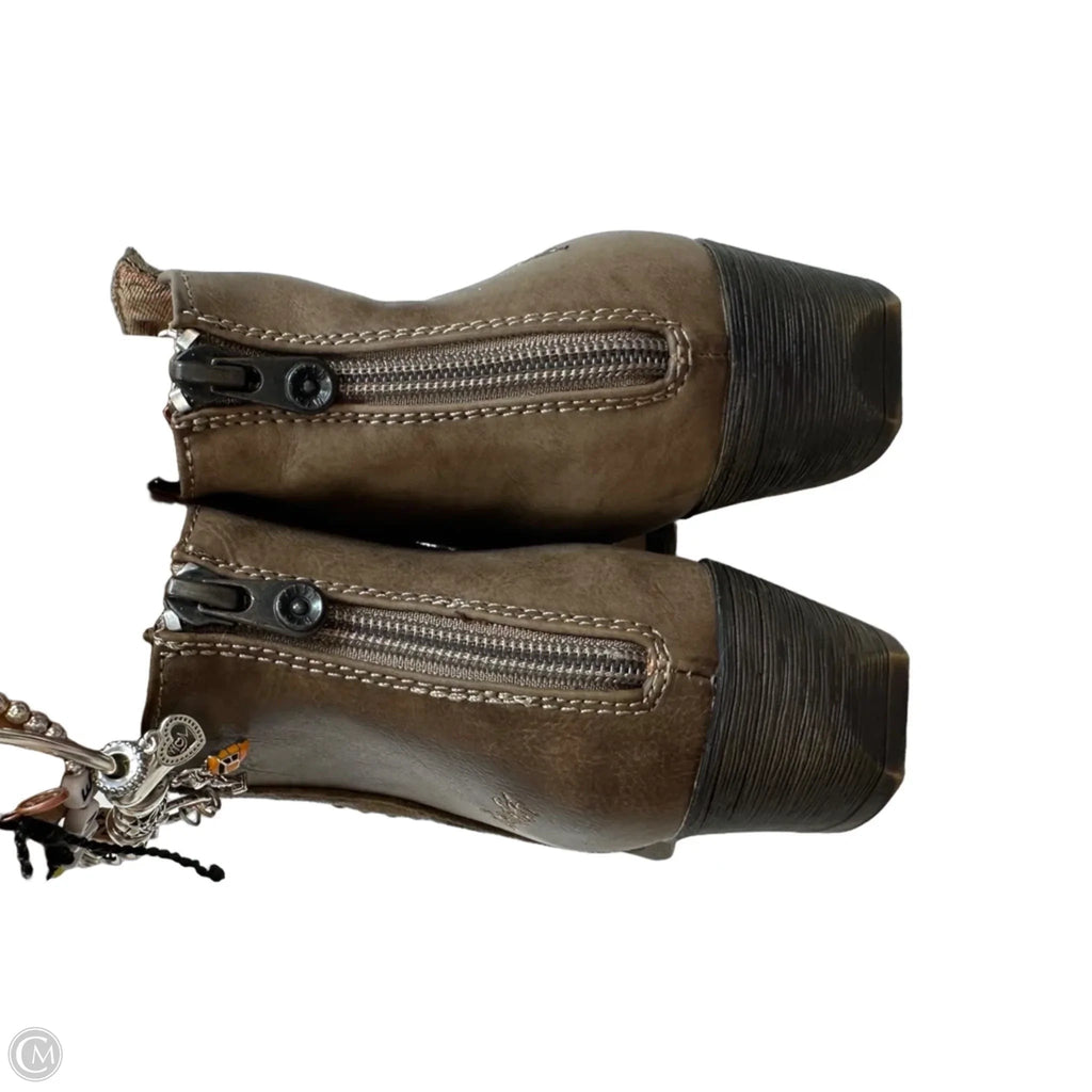Boots Ankle Heels By Blowfish In Brown, Size: 7.5