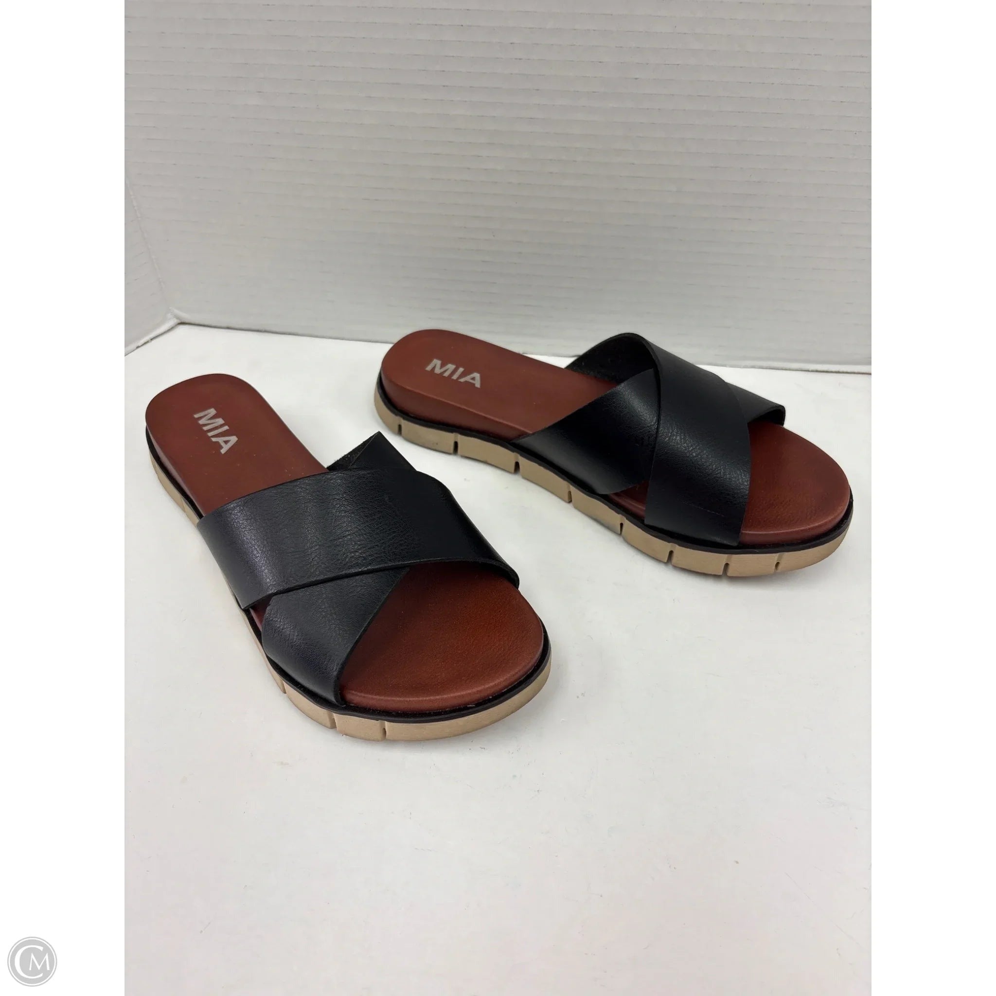 Sandals Flats By Mia In Black, Size: 8