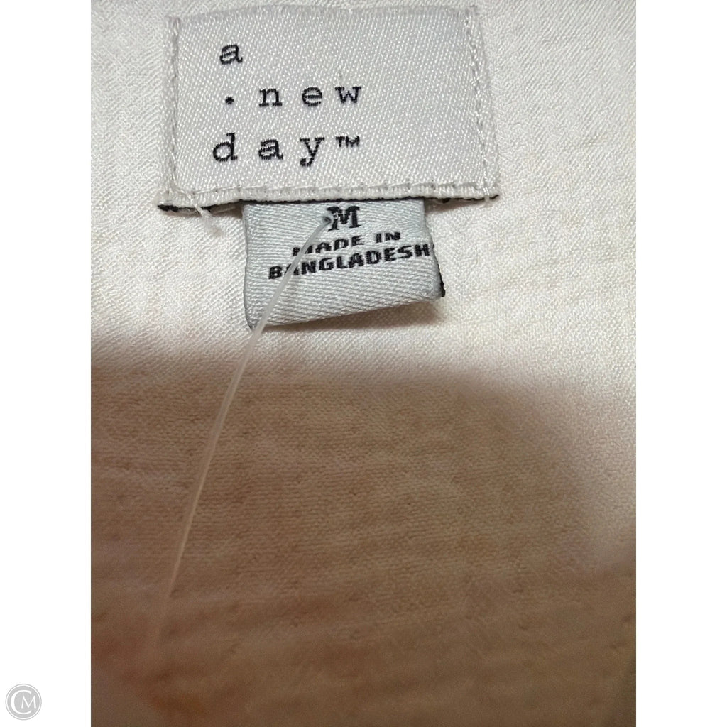 Top Sleeveless By A New Day In Cream, Size: M