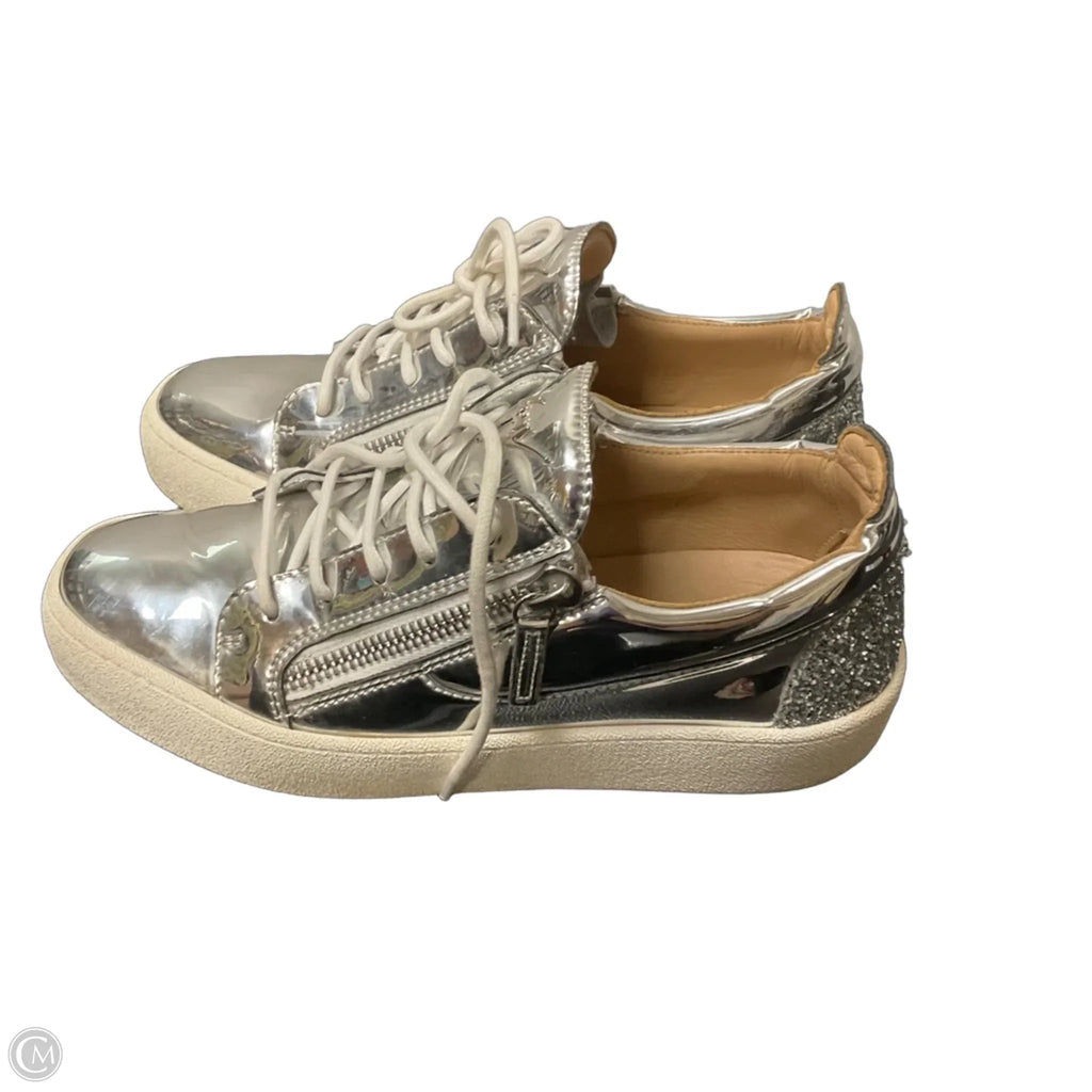 Shoes Designer By Giuseppe Zanotti In Silver, Size: 10