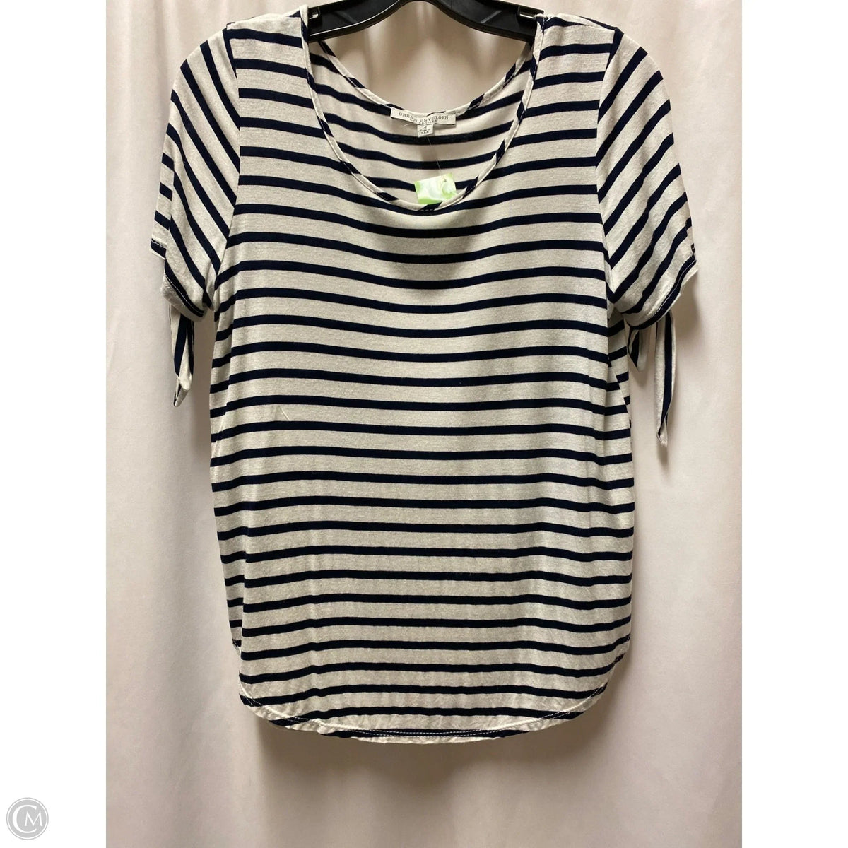 Top Short Sleeve By Green Envelope In Navy, Size: S