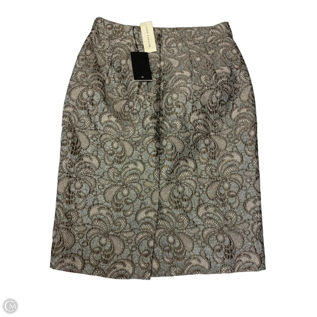 Skirt Mini & Short By Ann Taylor In Silver, Size: 2