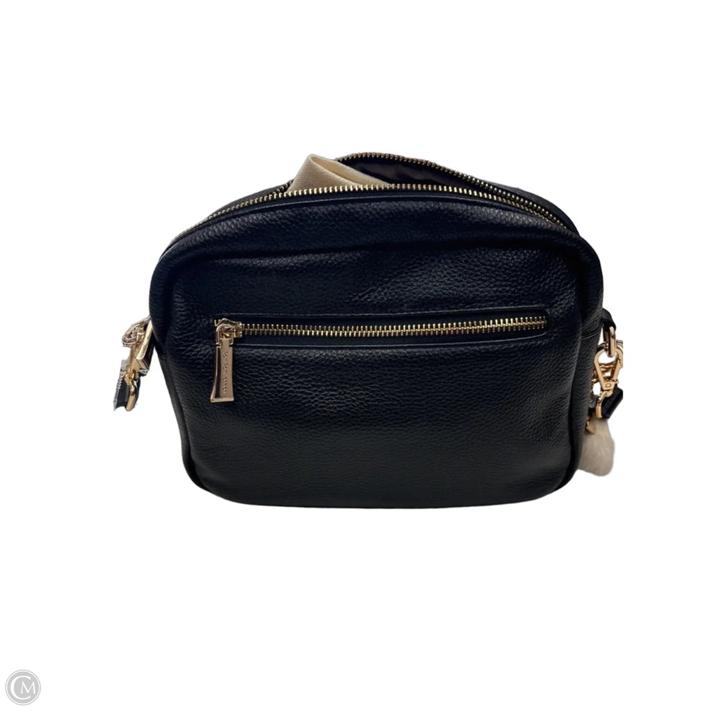 Crossbody By Pom Pom London, Size: Medium