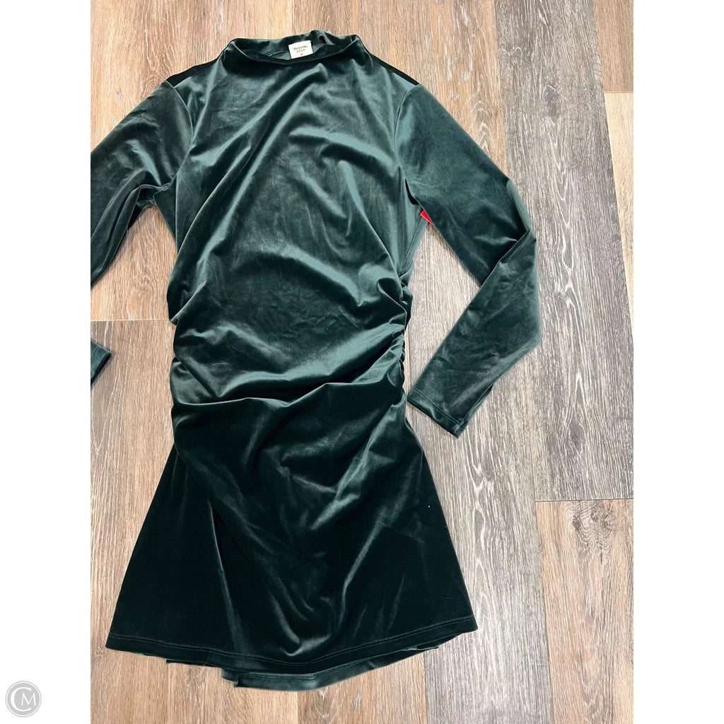 -Dress Party Short By Abercrombie And Fitch In Green, Size: Mp