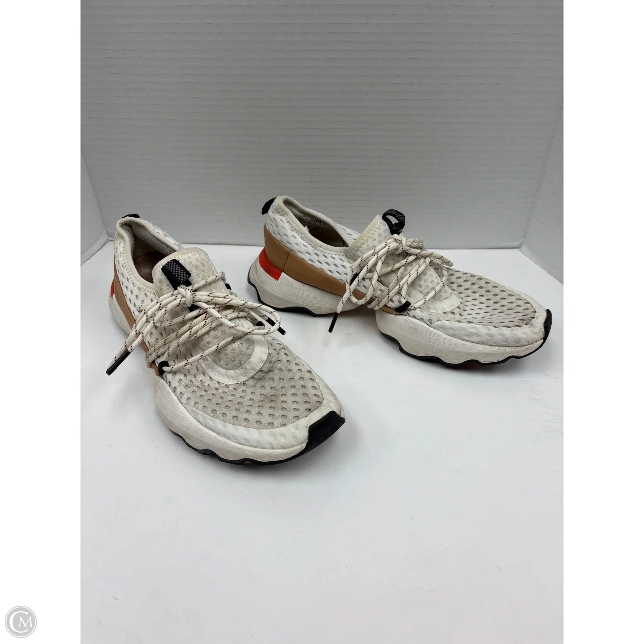 Shoes Athletic By Sorel In White, Size: 7.5