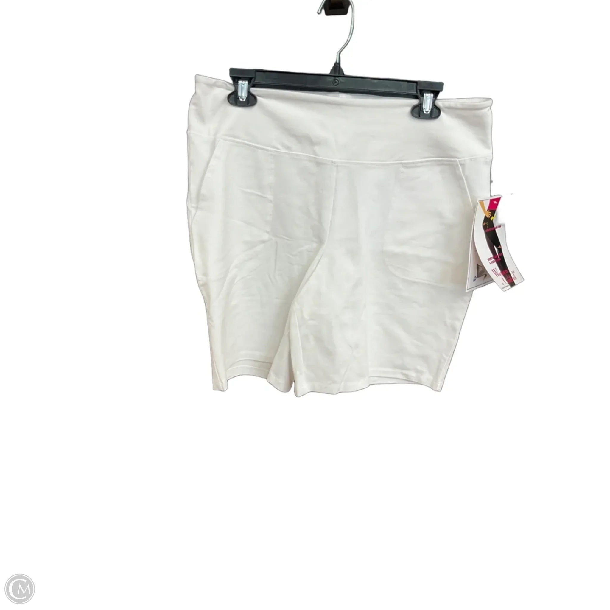Shorts By Women With Control In White, Size: L