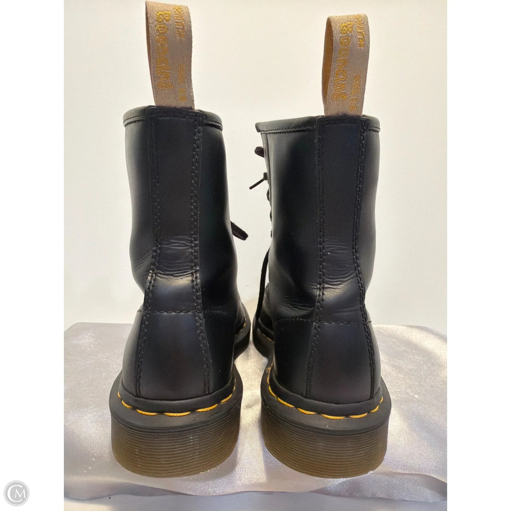Boots Leather By Dr Martens In Black, Size: 6