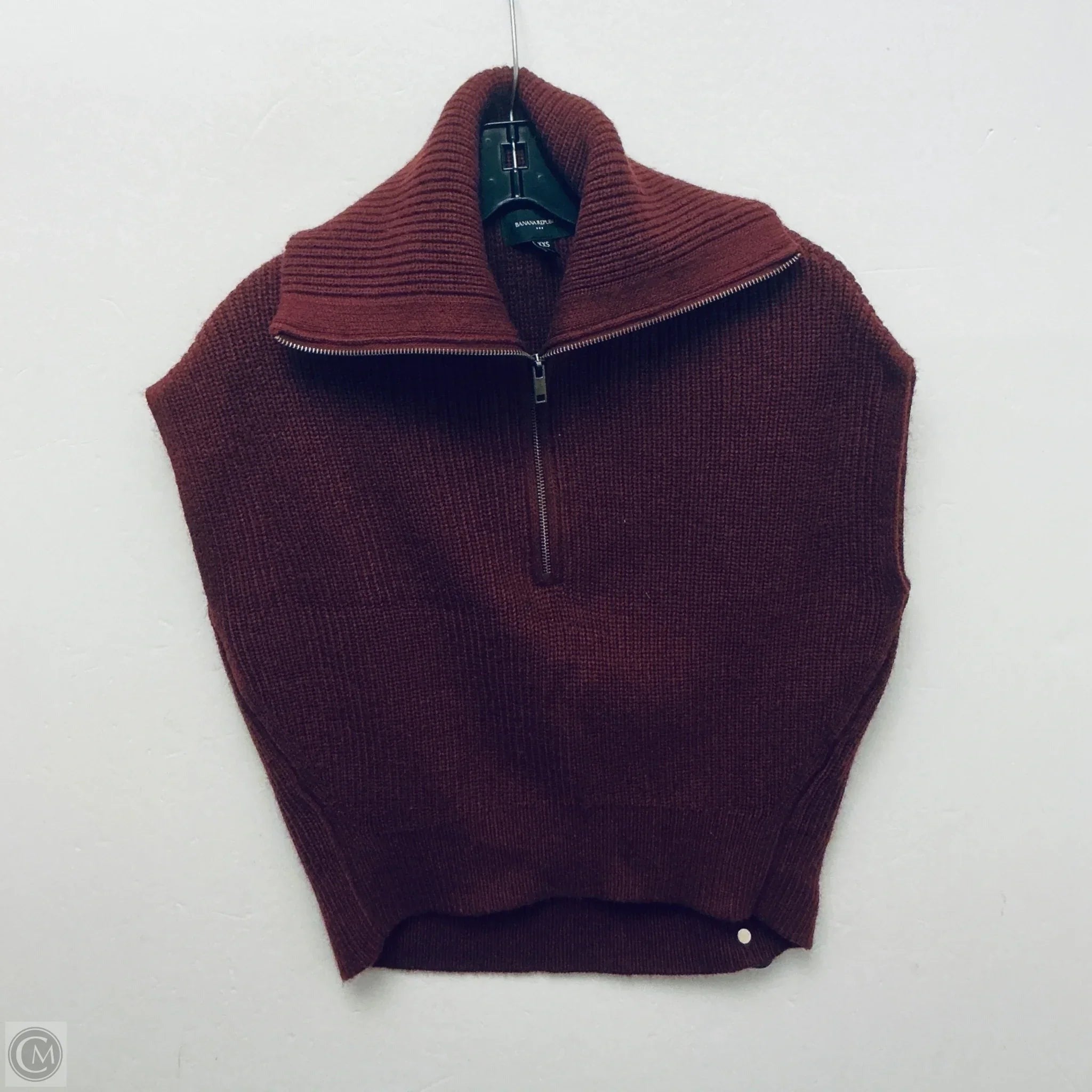 Sweater Short Sleeve By Banana Republic In Maroon, Size: Xxs