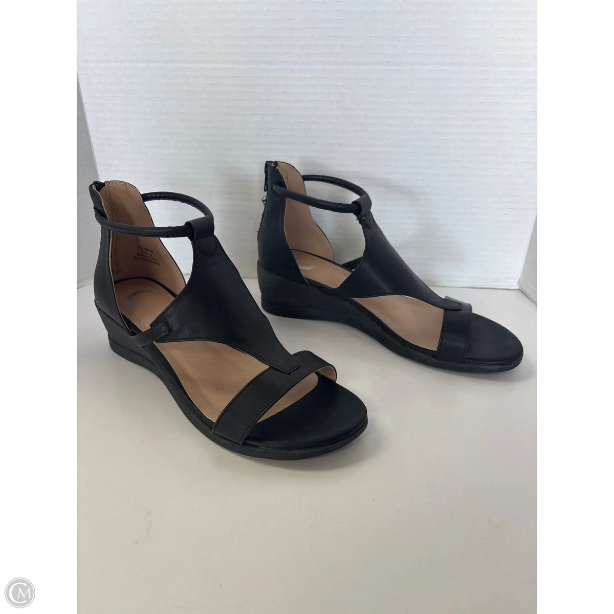 Sandals Heels Wedge By C And C In Black, Size: 7.5