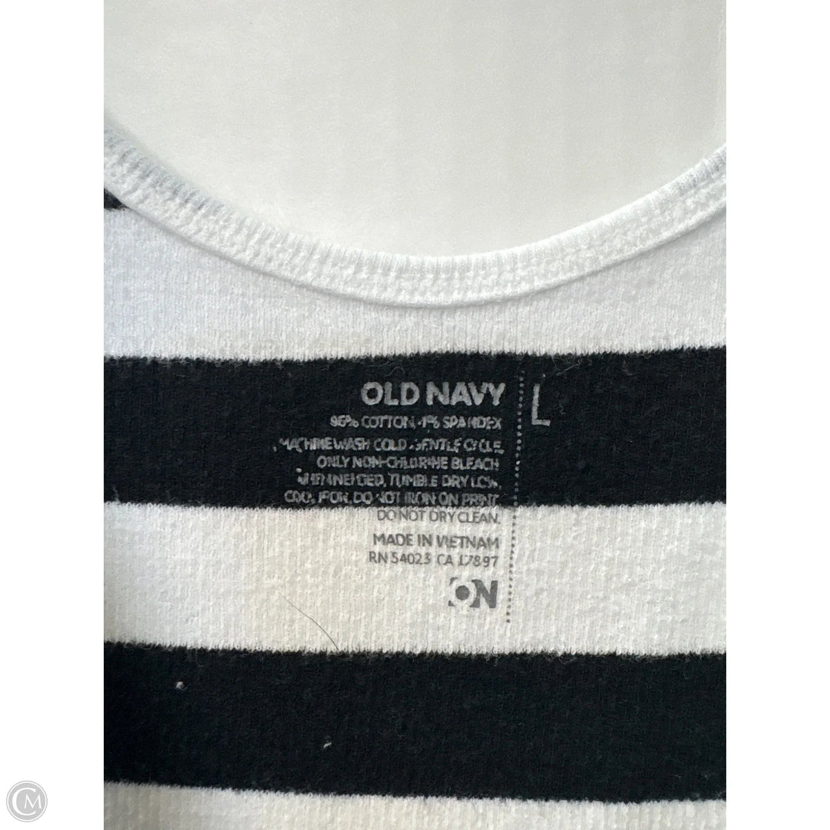 Top Sleeveless By Old Navy In Black & White, Size: L