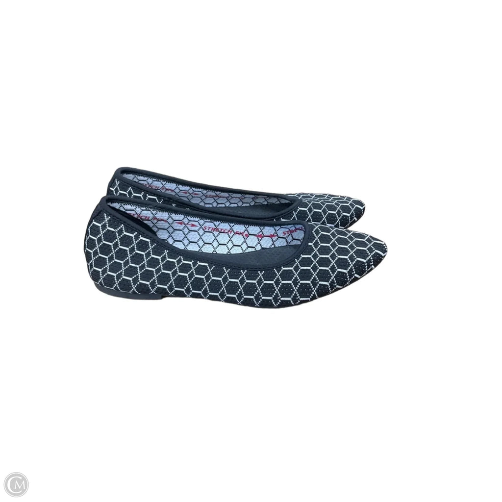 Shoes Flats By Skechers In Black & White, Size: 8.5