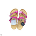 Sandals Flats By Birkenstock In Pink & Tan, Size: 8.5