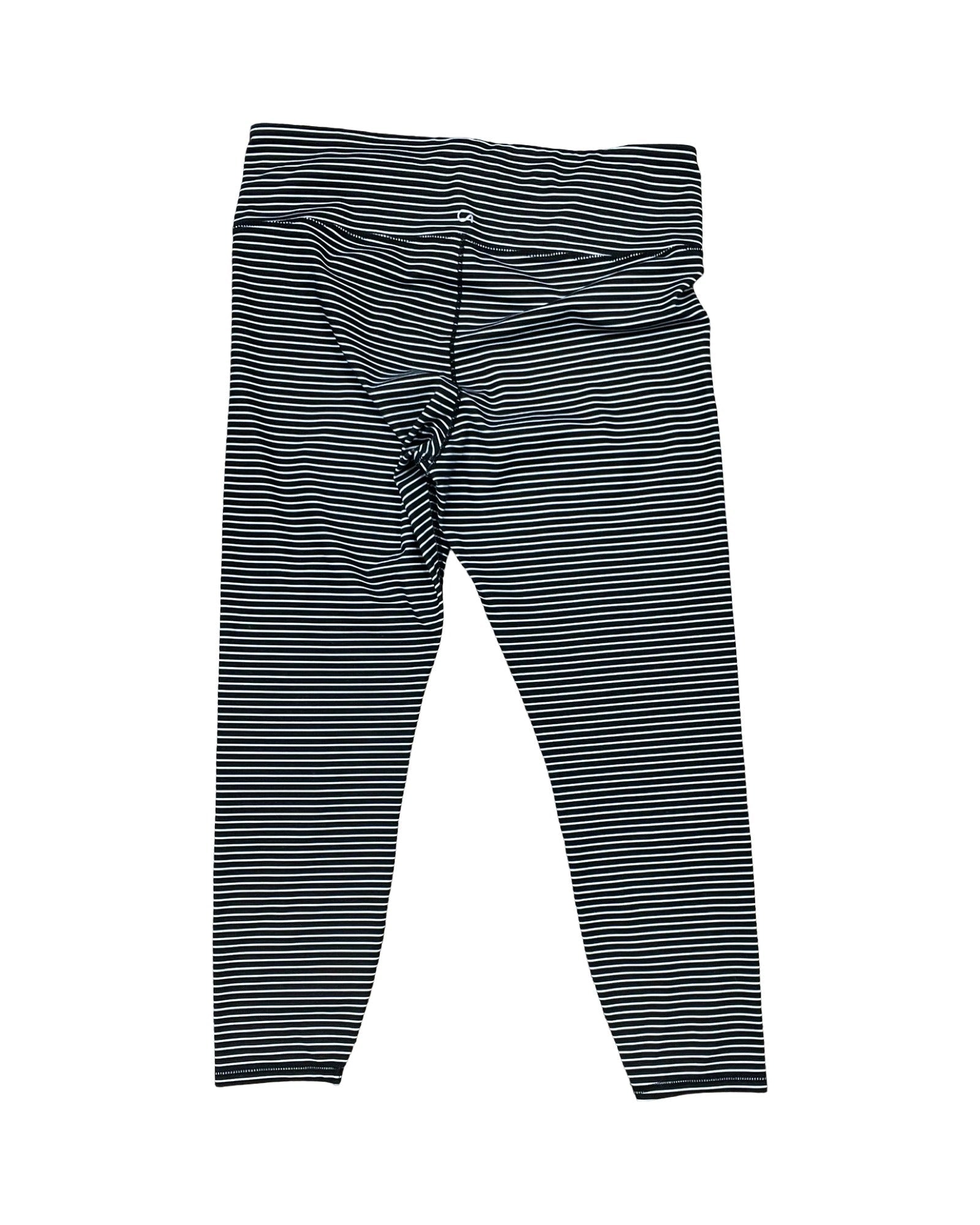 Athletic Leggings By Gapfit In Black & White, Size:L