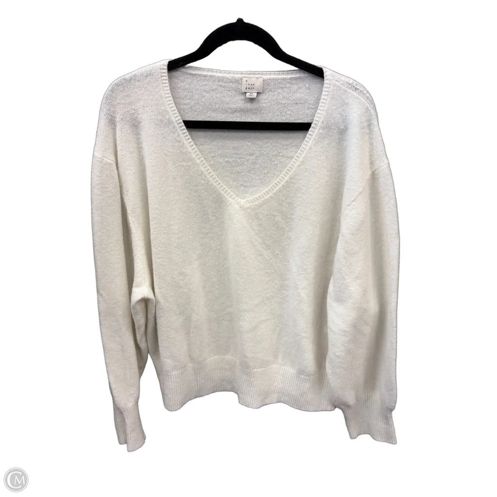 Sweater By A New Day In White, Size: Xl