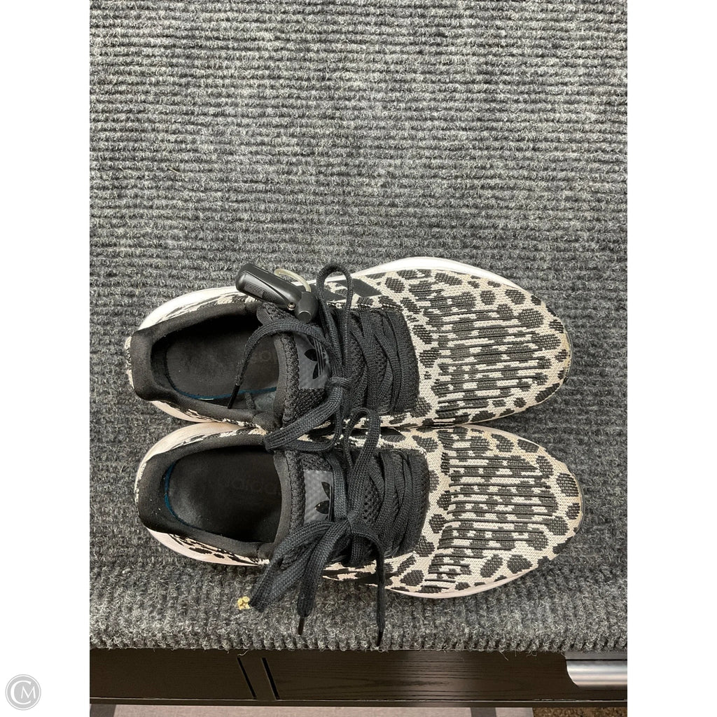 Shoes Athletic By Adidas In Animal Print, Size: 8.5