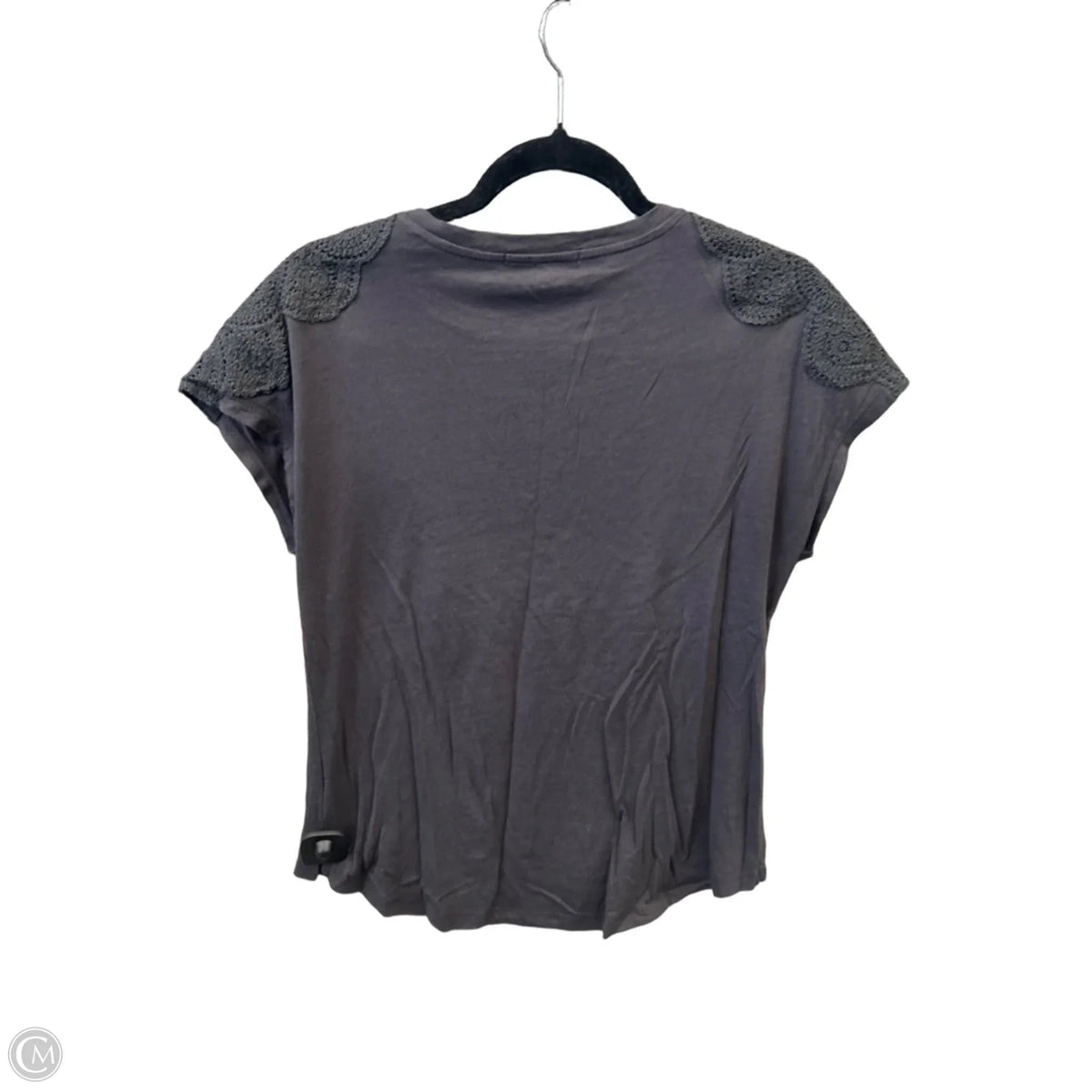Top Short Sleeve By C And C In Grey, Size: Xs