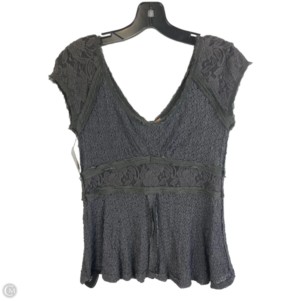 Top Short Sleeve By Free People In Grey, Size: S