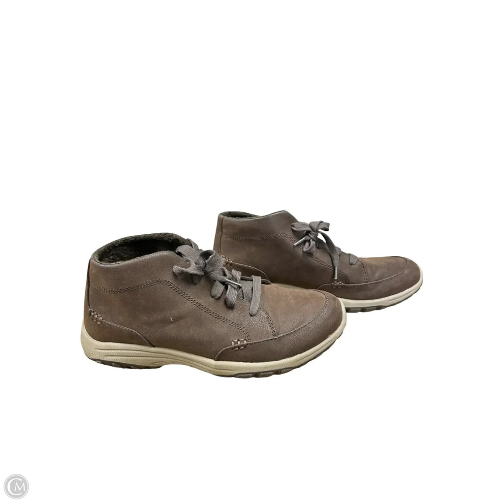 Shoes Flats By Skechers In Brown, Size: 8.5