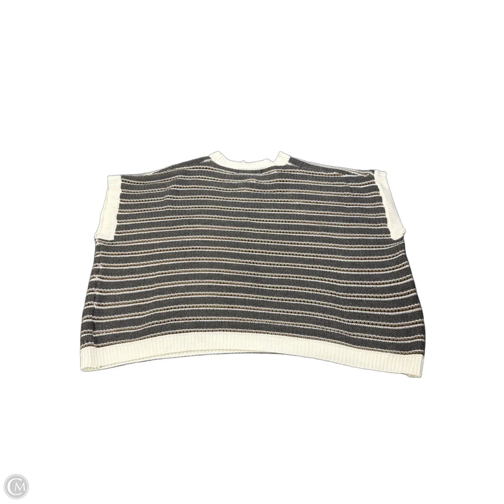 Top Sleeveless By Clothes Mentor In Grey, Size: L