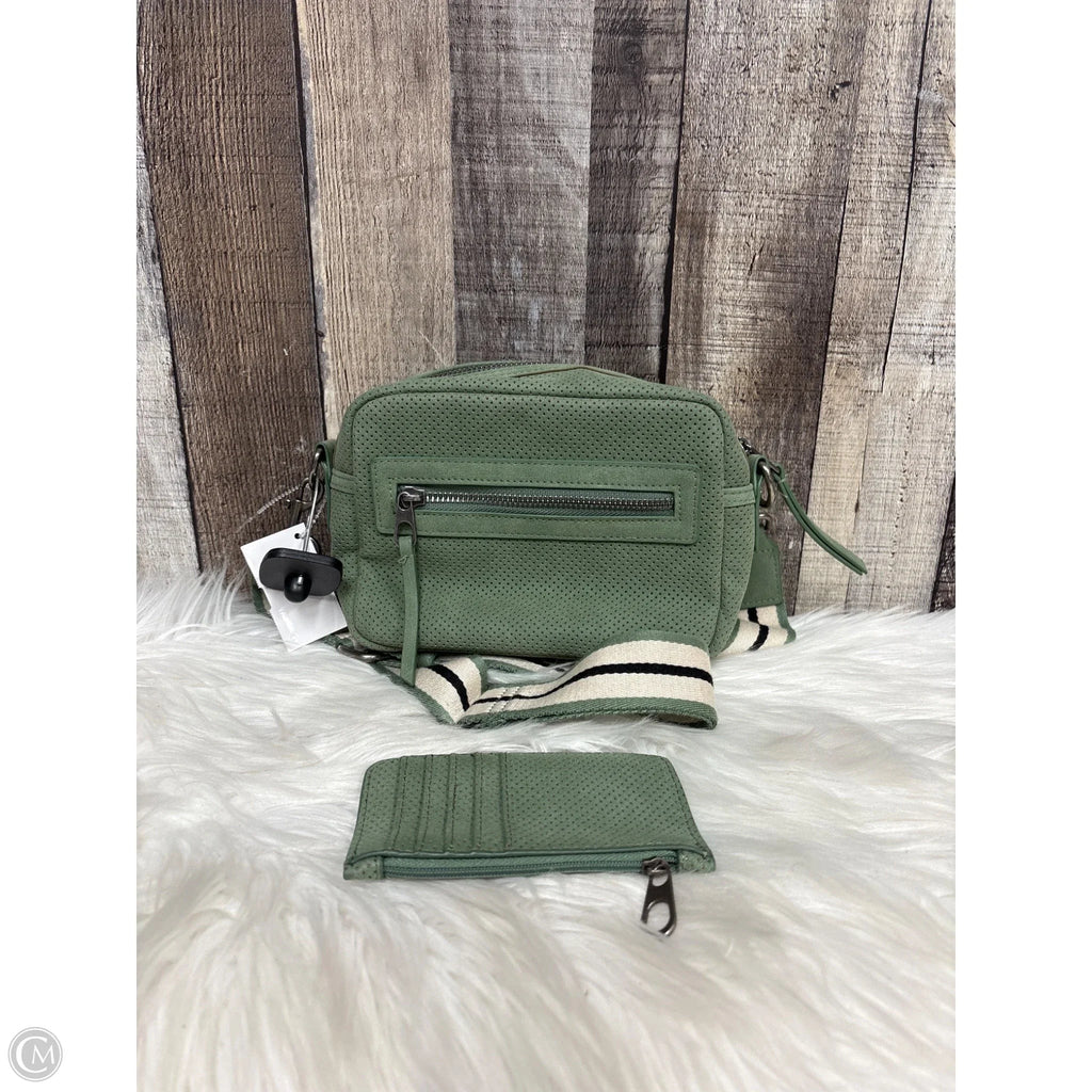Crossbody By Universal Thread, Size: Medium