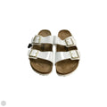 Sandals Flats By Birkenstock In White, Size: 10.5
