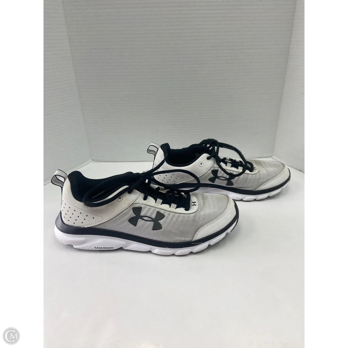 Shoes Athletic By Under Armour In Black & White, Size: 9.5