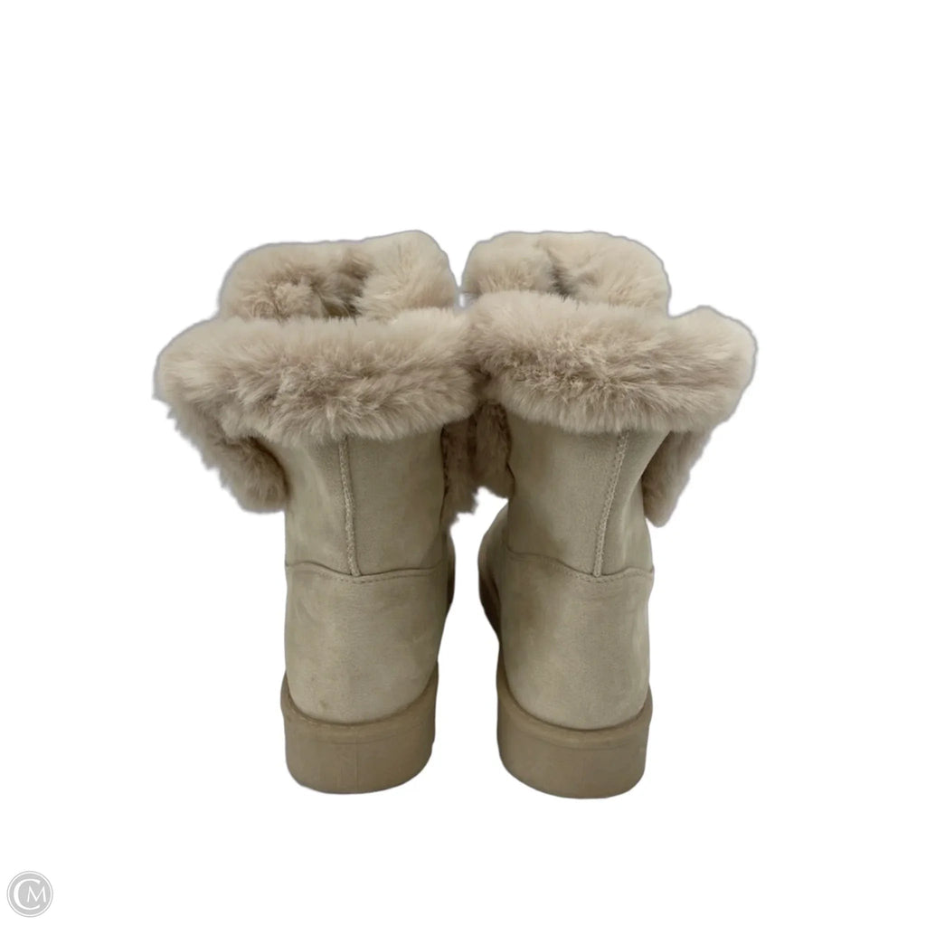 Boots Ankle Flats By Clothes Mentor In Beige, Size: 8