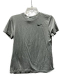 Athletic Top Short Sleeve By Nike In Grey, Size: M