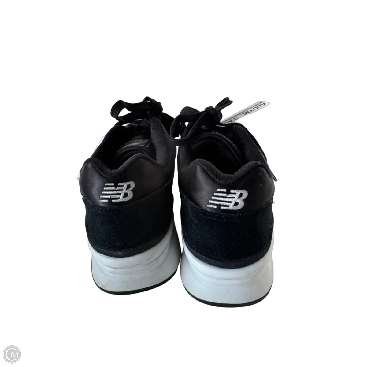 Shoes Sneakers By New Balance In Black & White, Size: 6