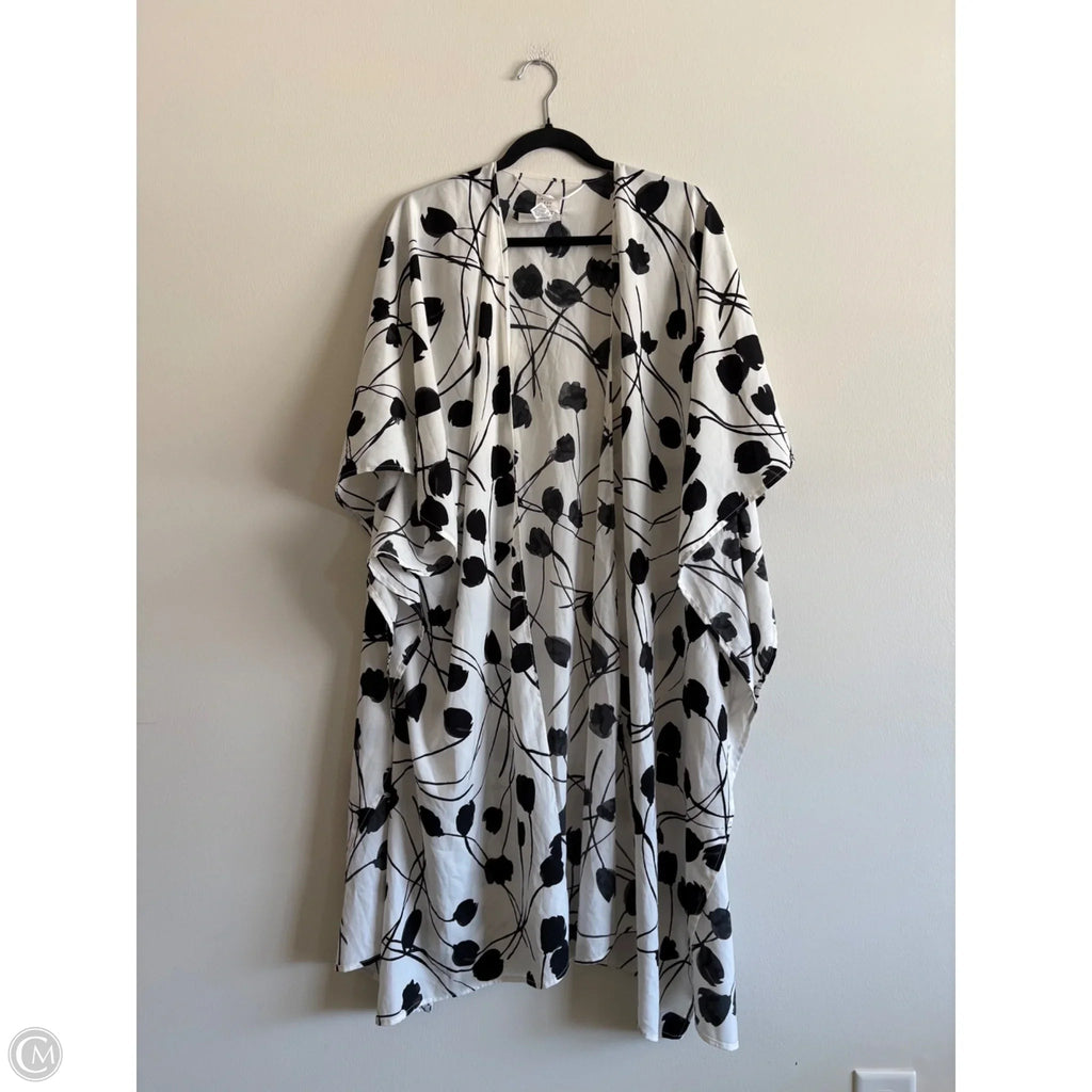 Kimono By A New Day In Black & White, Size: Osfm