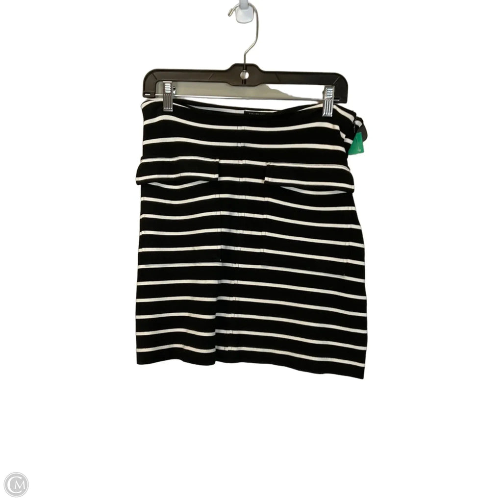 Skirt Mini & Short By Banana Republic In Black & White, Size: 4