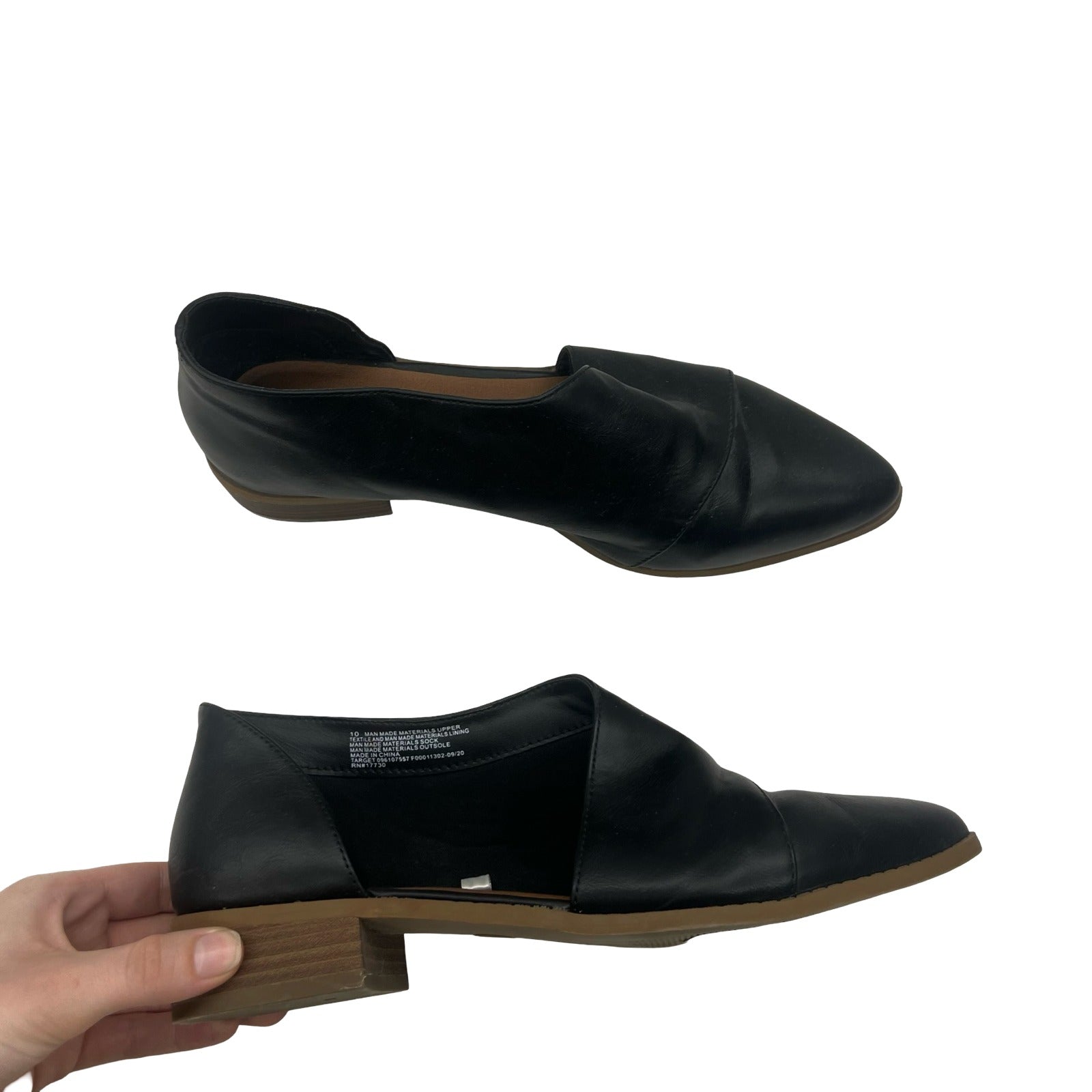 Shoes Flats By Universal Thread In Black, Size:10
