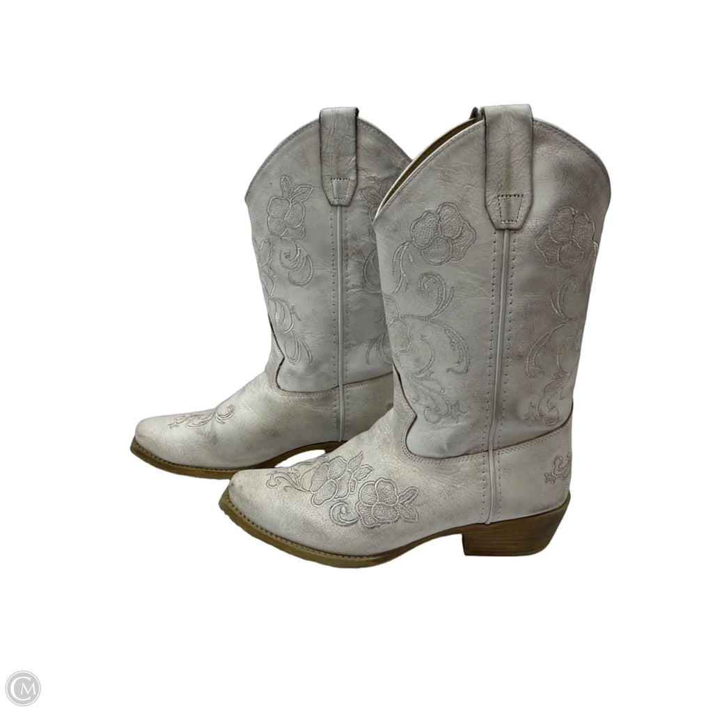 Boots Western By Shyanne In White, Size: 6