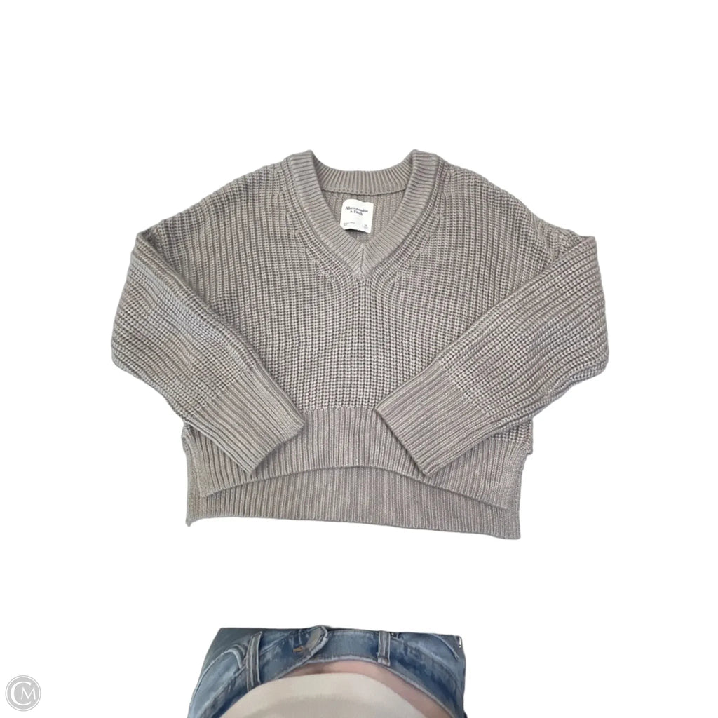 Sweater By Abercrombie And Fitch In Grey, Size: Xs