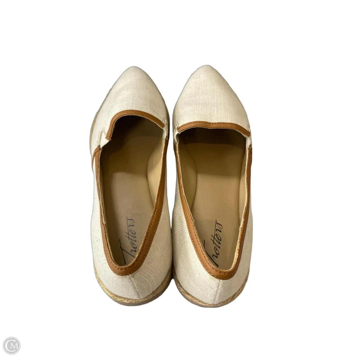 Shoes Flats By Trotters In Beige, Size: 9.5