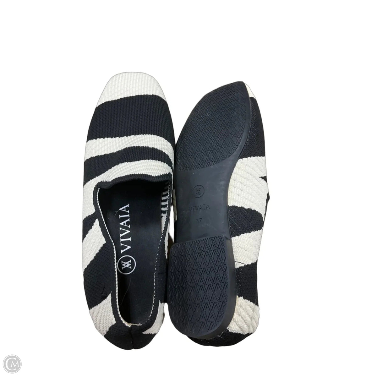 Shoes Flats By Vivaia In Black & White, Size: 7