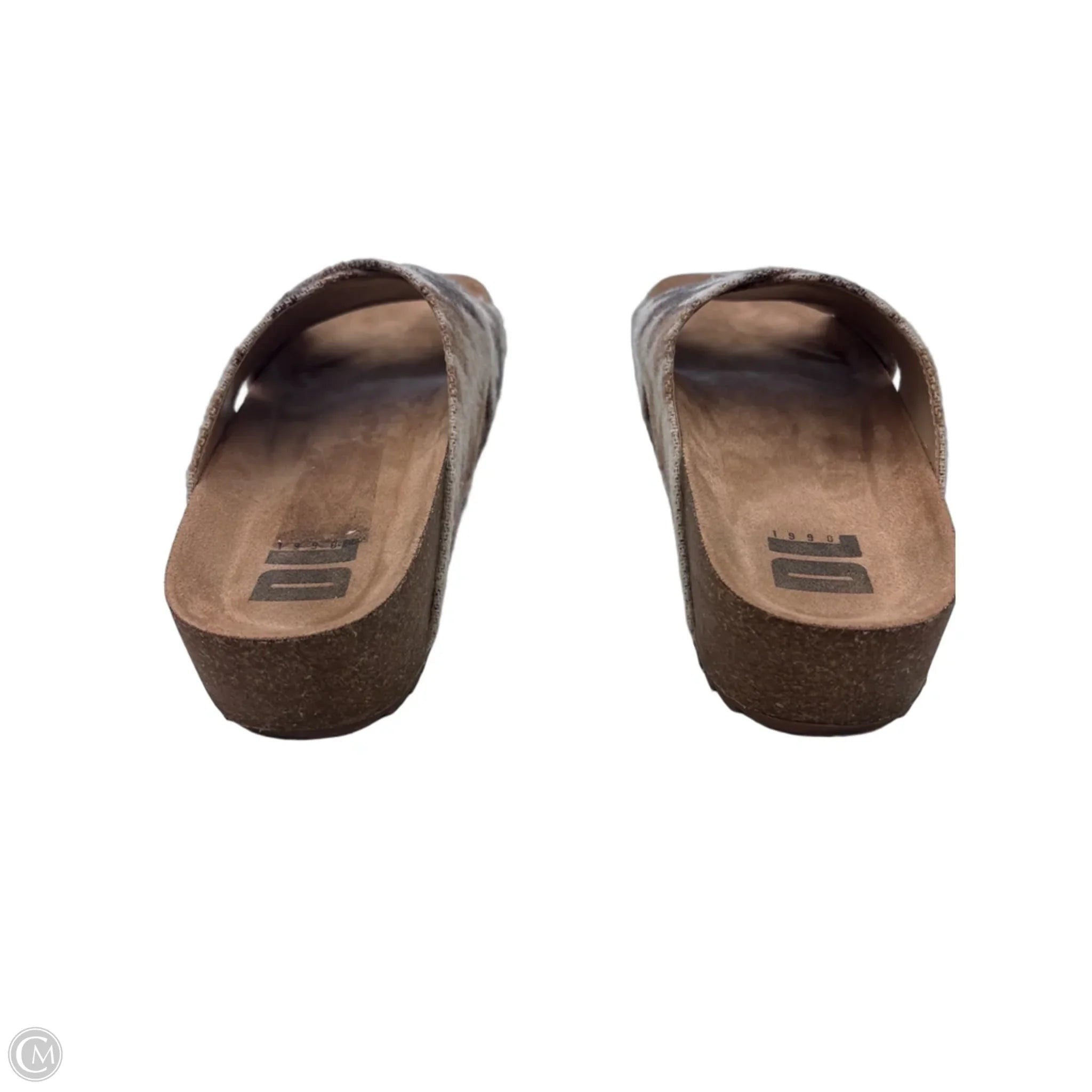Sandals Flats By Clothes Mentor In Brown & Tan, Size: 9
