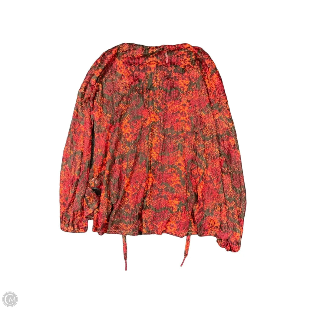 Top Long Sleeve By Free People In Black & Red, Size: M