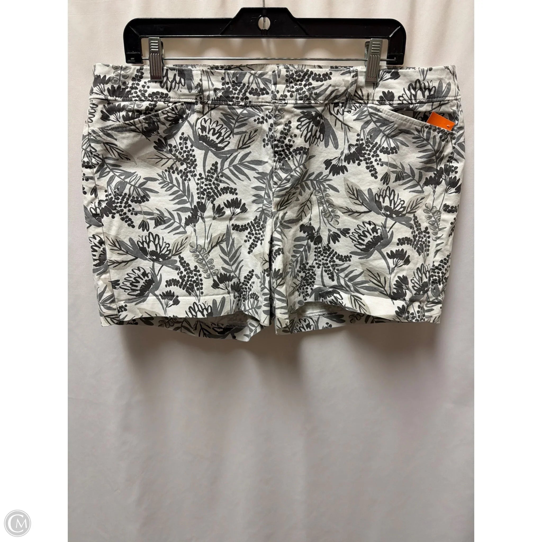 Shorts By Old Navy In Grey, Size: 14