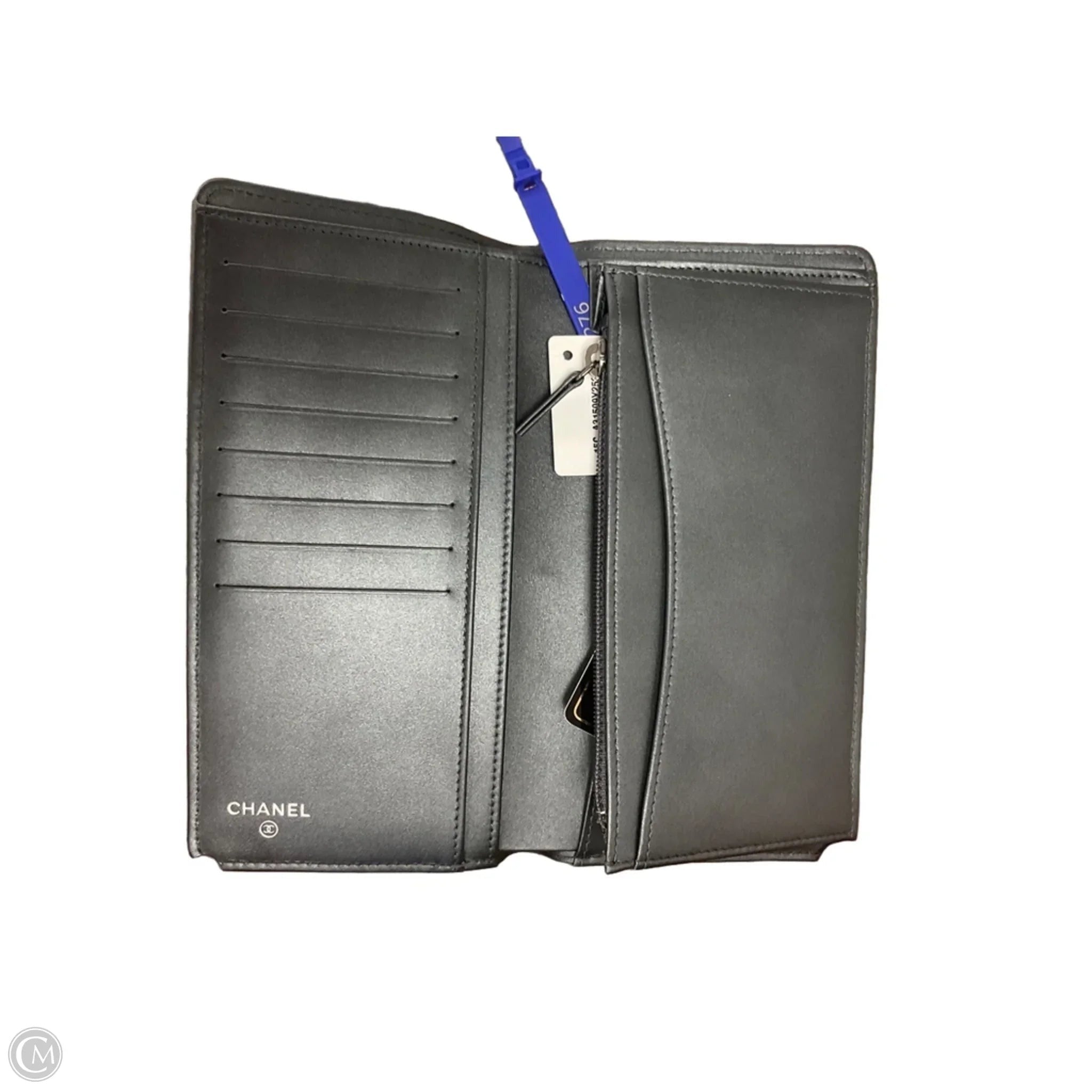 Wallet Luxury Designer By Chanel, Size: Medium
